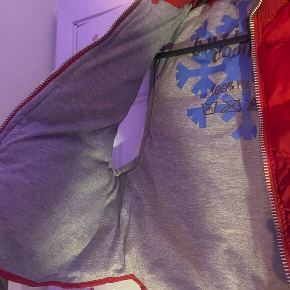 Red Puffer Winter Vest - Picture 3 of 8